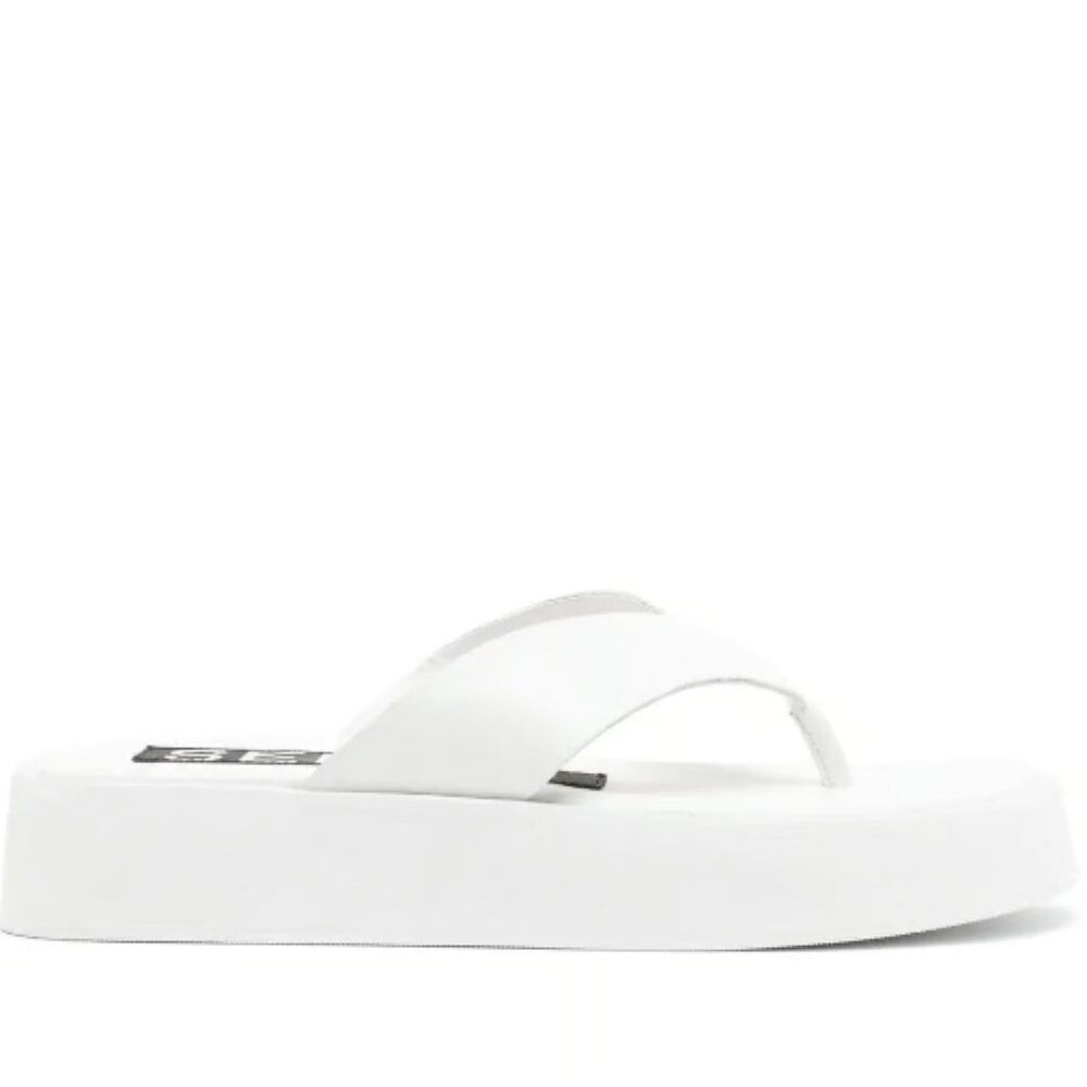 SENSO Parker Ll Chunky Flip Flops in White size 40